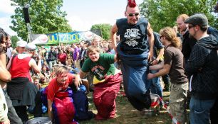 Wutzrock-Schlafsackhüpf-Weltmeisterschaften